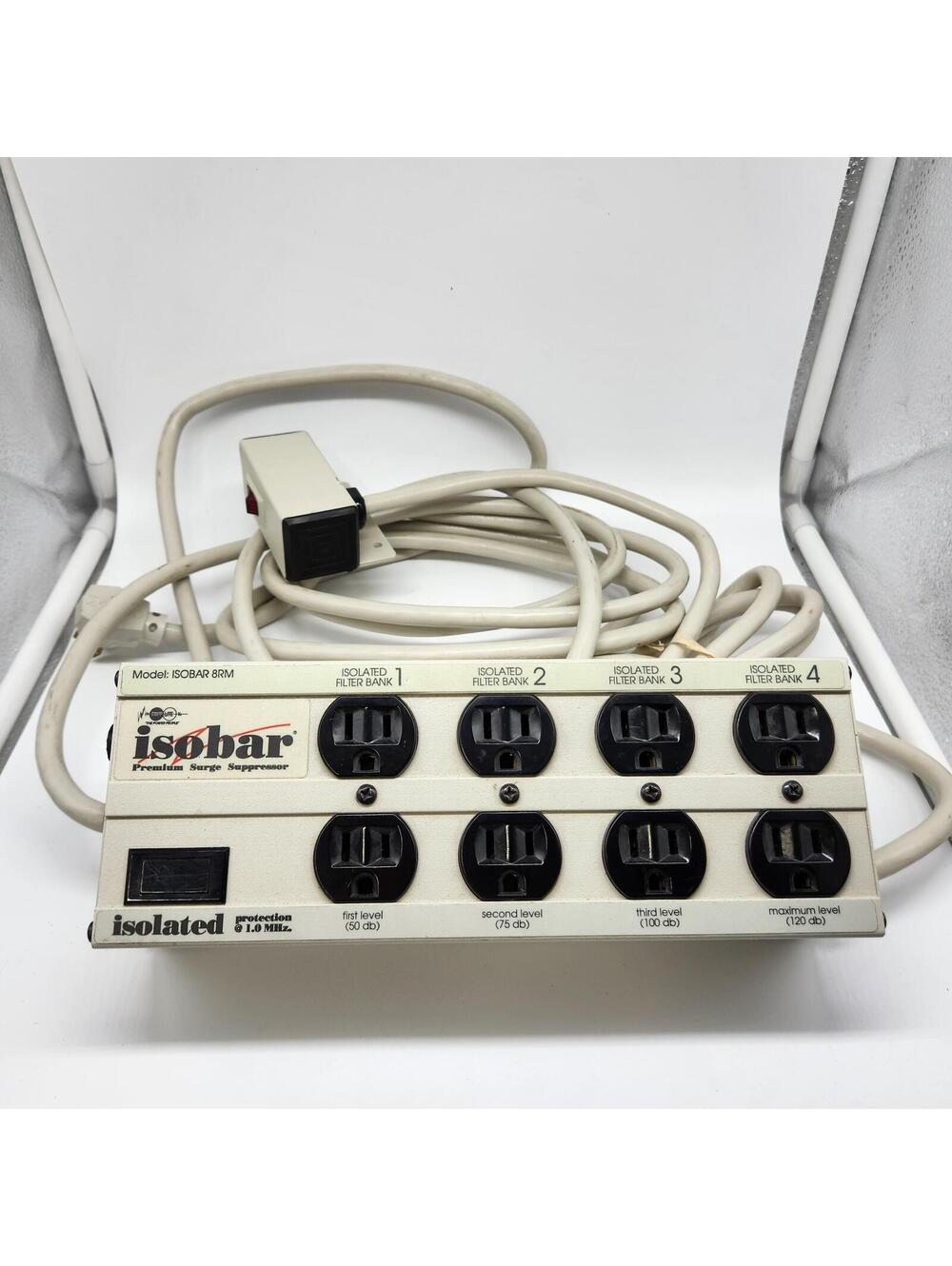 Tripp Lite Isobar 8RM Surge Protector Power Conditioner Rack Mount Tested USA
